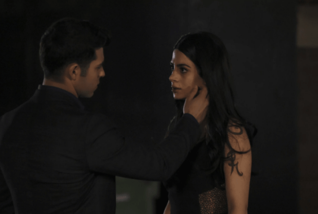 Shadowhunters saison 2 : Emeraude Toubia tease les problèmes d&rsquo;addiction d&rsquo;Izzy et Raphaël