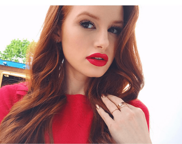 Riverdale : la série a changé la vision du harcèlement de Madelaine Petsch