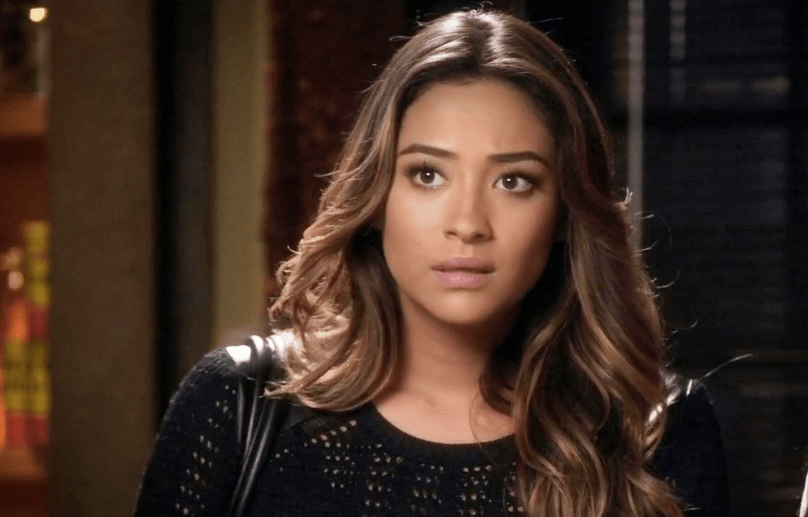 Pretty Little Liars : I. Marlene King, menacée&#8230; parce qu&rsquo;Emily était gay !