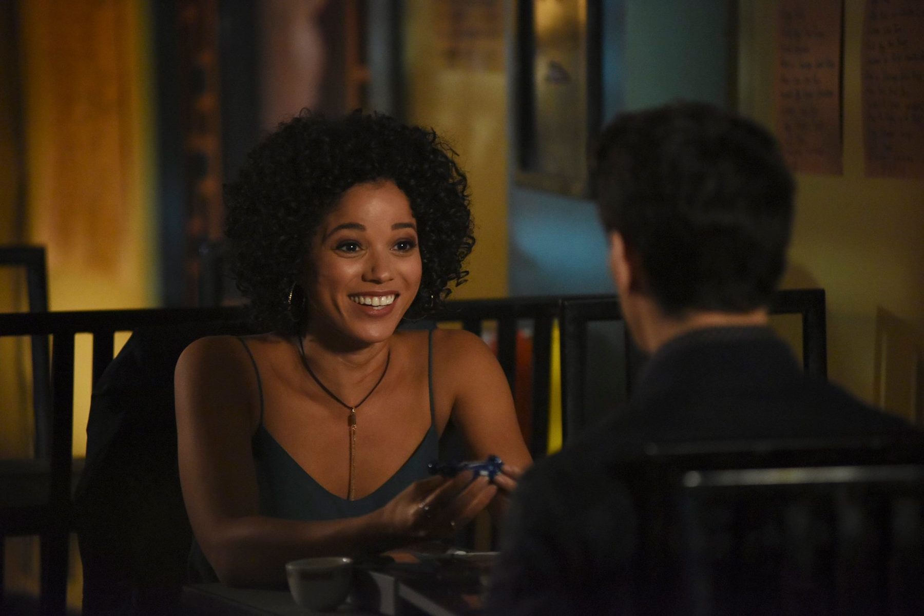 Shadowhunters : Maia sera (beaucoup) plus présente dans la saison 3