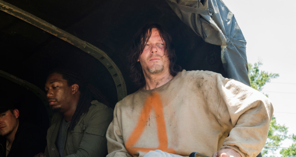 The Walking Dead : que signifie le « A » sur le sweat de Daryl ?