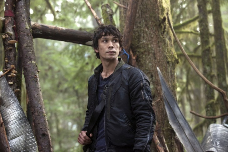 Bob Morley : « Bellamy sera un bon leader » dans la saison 5 de The 100