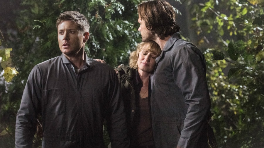 Supernatural : les garçons disent adieu à leur mère dans une scène coupée du final