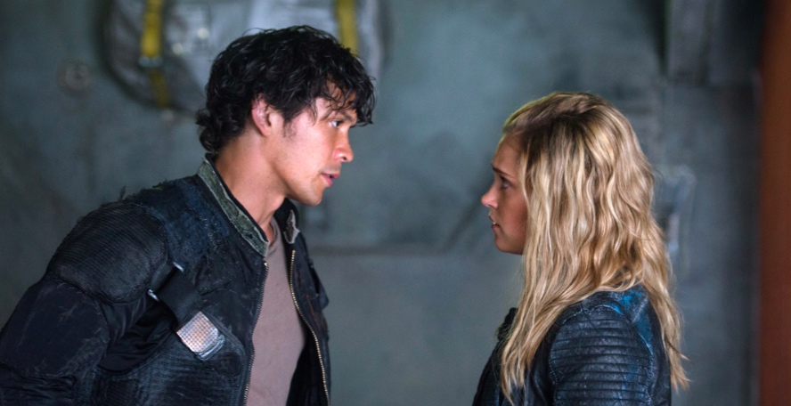 The 100 : enfin une romance Bellarke dans la saison 5 ?