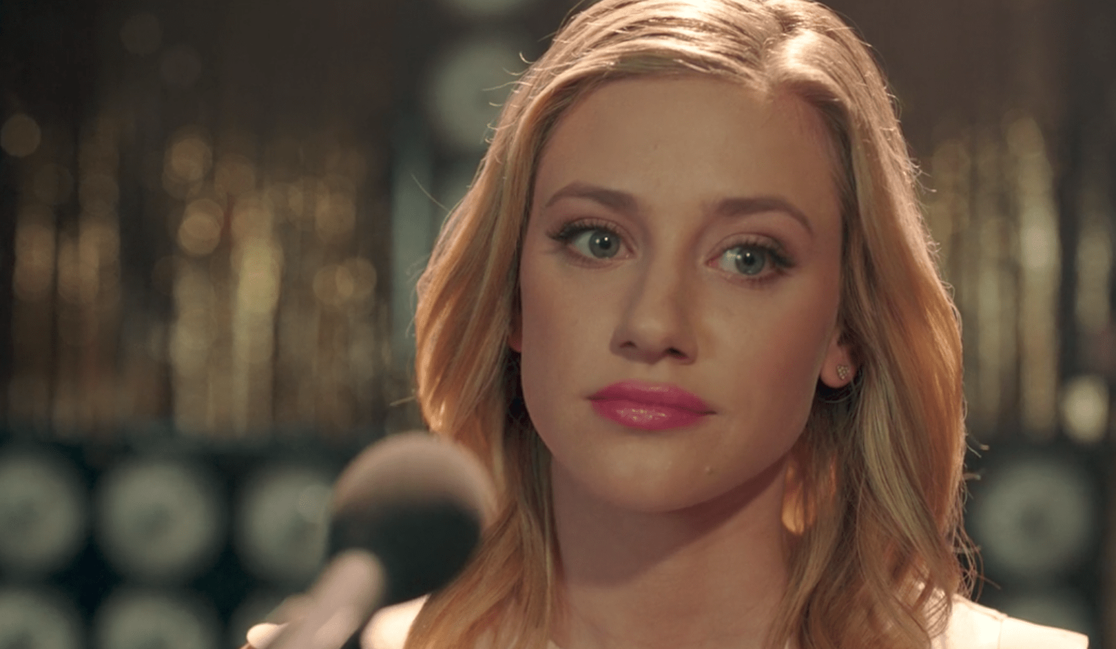 Lili Reinhart (Riverdale) pousse un nouveau coup de gueule contre les fans qui harcèlent