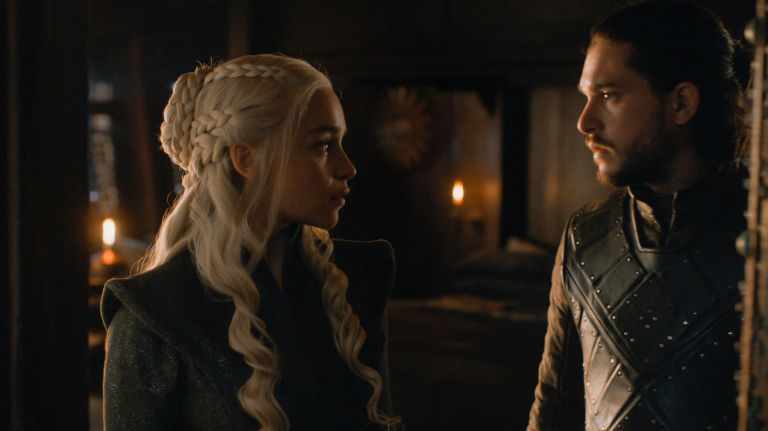 Emilia Clarke (Daenerys) s&rsquo;exprime sur ses scènes de sexe dans Game of Thrones