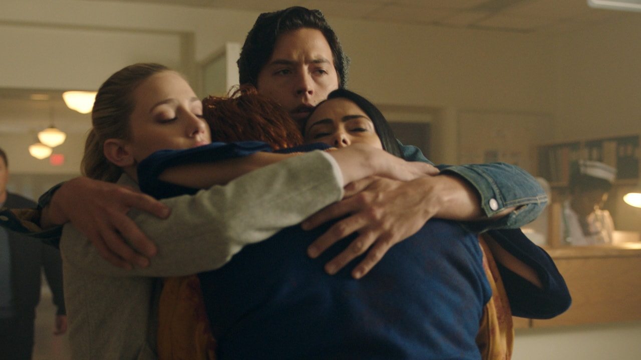 Riverdale : les couples Bughead et Varchie sont-ils en danger ?