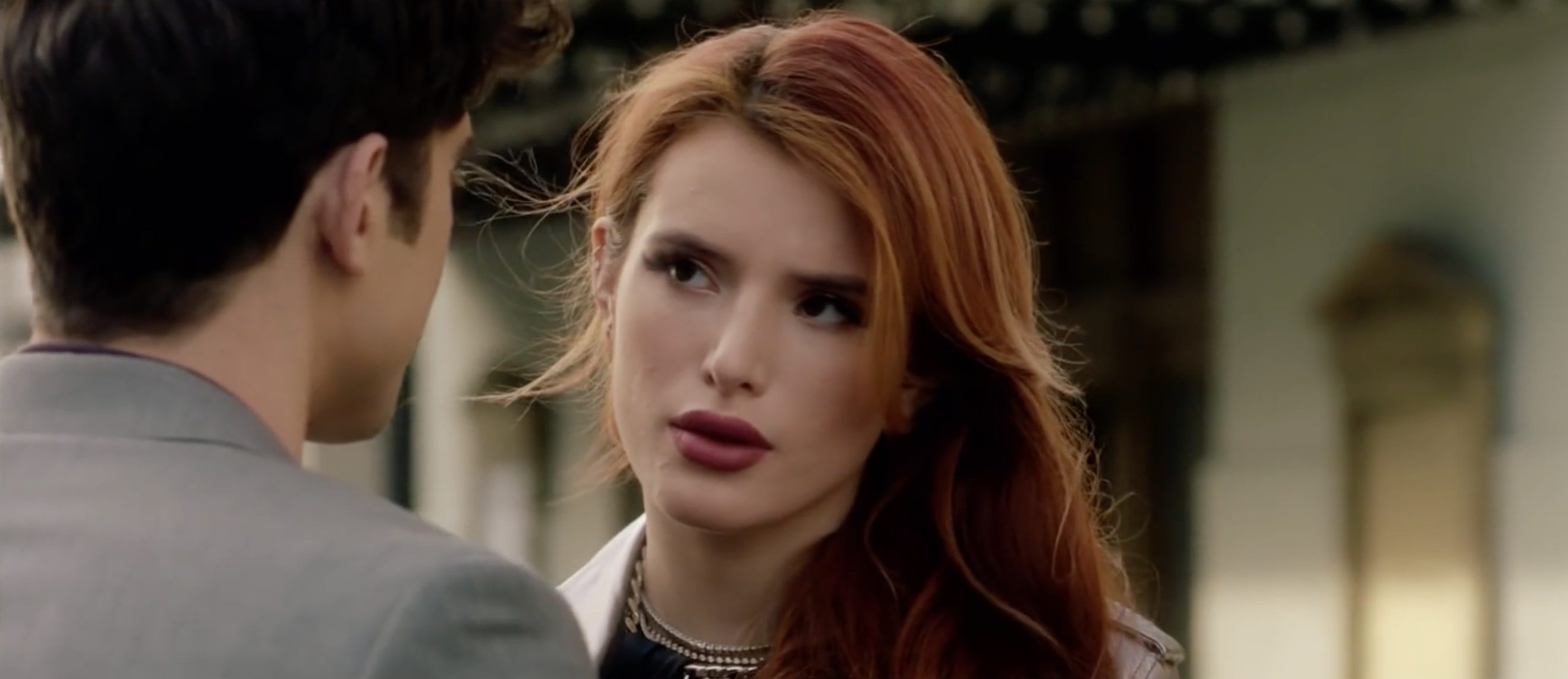 Famous In Love saison 2 : Paige officialise sa relation avec SPOILER dans la vidéo promo