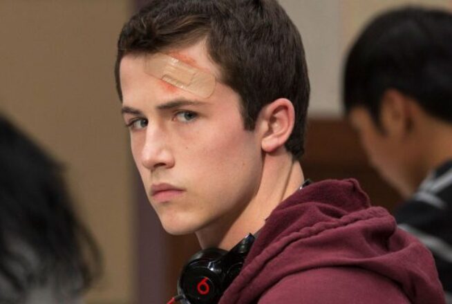 13 Reasons Why : Dylan Minnette adore la scène où il se fait casser la gueule