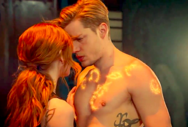 Shadowhunters : de beaux moments pour Jace et Clary dans la saison 3 ?