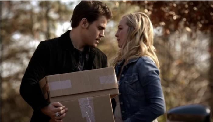 The Vampire Diaries : cette scène de la saison 2 qui a donné l&rsquo;idée à la créatrice de mettre Caroline et Stefan ensemble