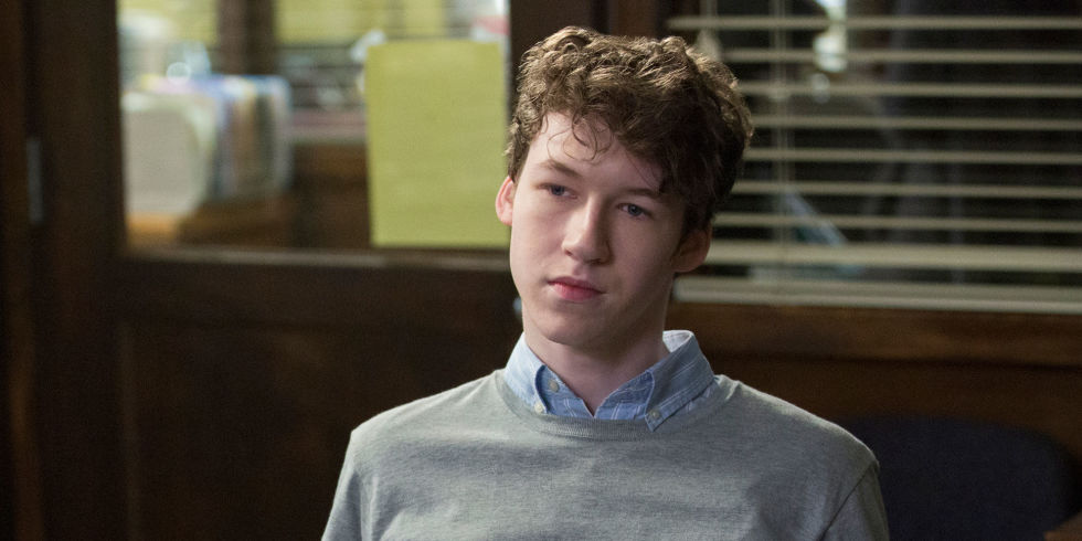 13 Reasons Why saison 2 : Devin Druid défend la scène TRÈS violente de Tyler