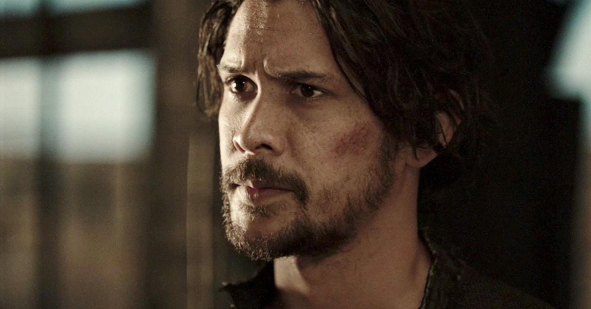 The 100 : à qui Bellamy pense TOUT LE TEMPS pendant les 6 ans dans l&rsquo;espace ?