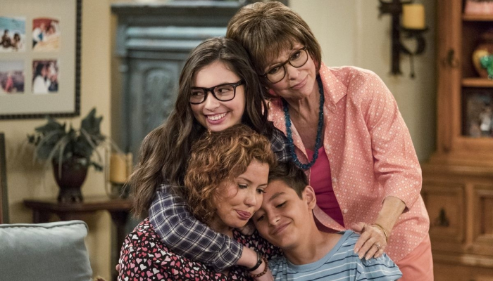 Au Fil des Jours (One Day At A Time) annulée par Netflix, Twitter s&rsquo;enflamme