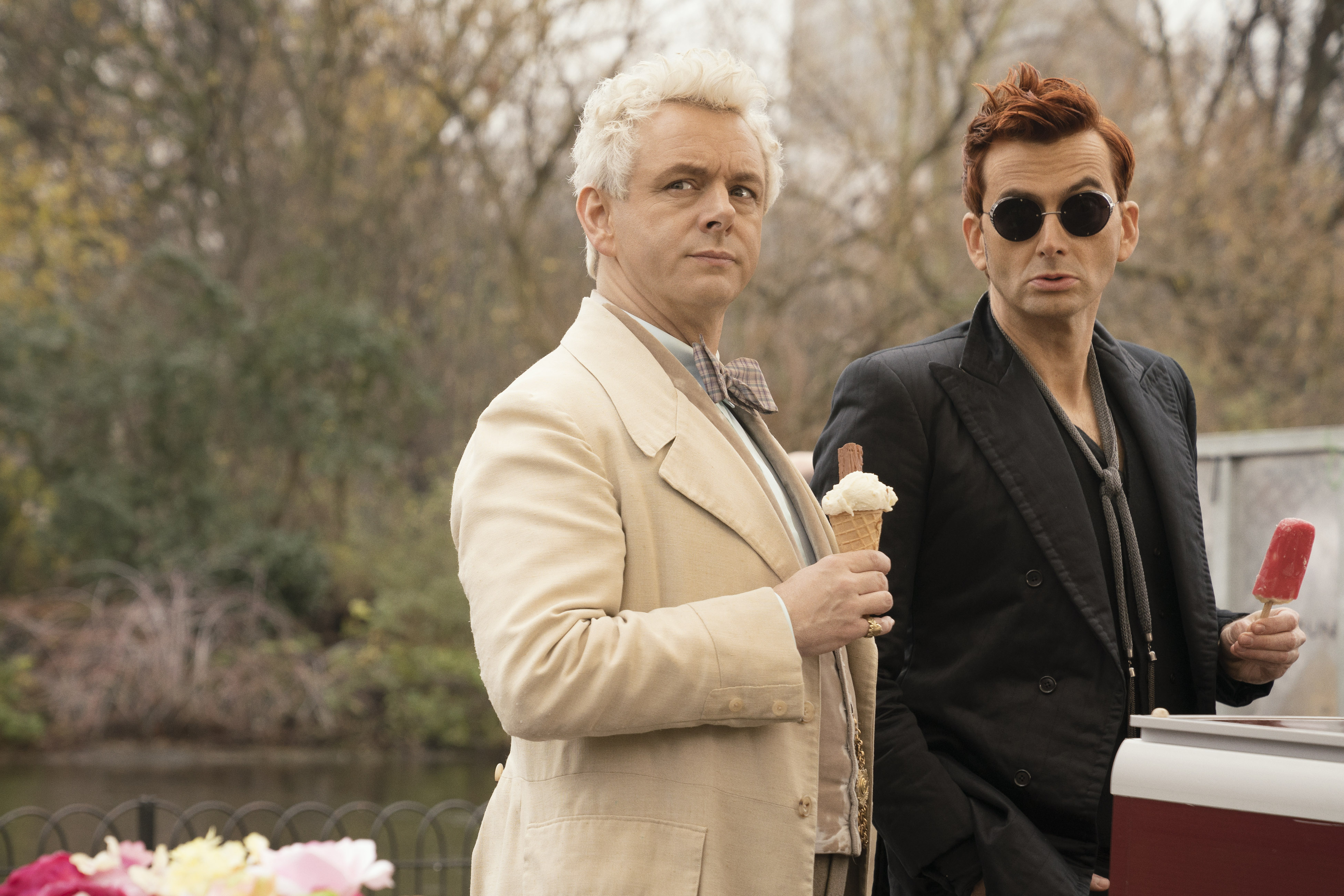 Good Omens : l&rsquo;apocalypse approche dans le trailer de la nouvelle série Amazon