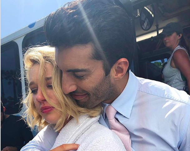 Jane The Virgin : les photos du dernier jour de tournage vont vous faire chialer