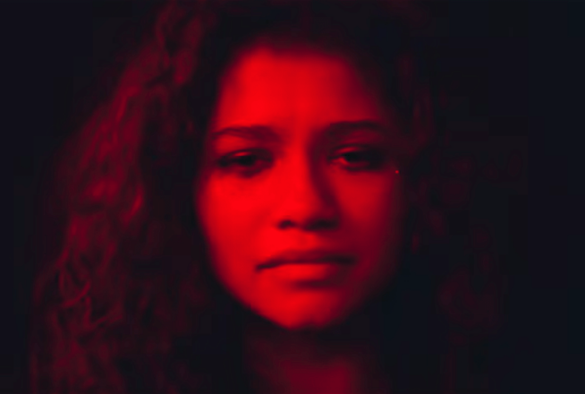 Euphoria : la série HBO avec Zendaya se révèle dans un teaser