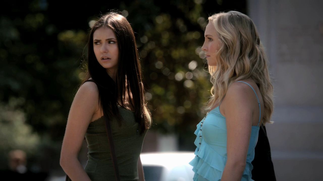 The Vampire Diaries : Nina Dobrev retrouve Candice King pour une occasion spéciale (Vidéo)