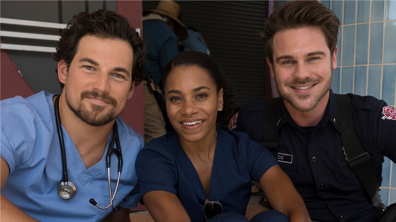 Grey’s Anatomy/Station 19 : un médecin en couple avec un pompier, c’est officiel