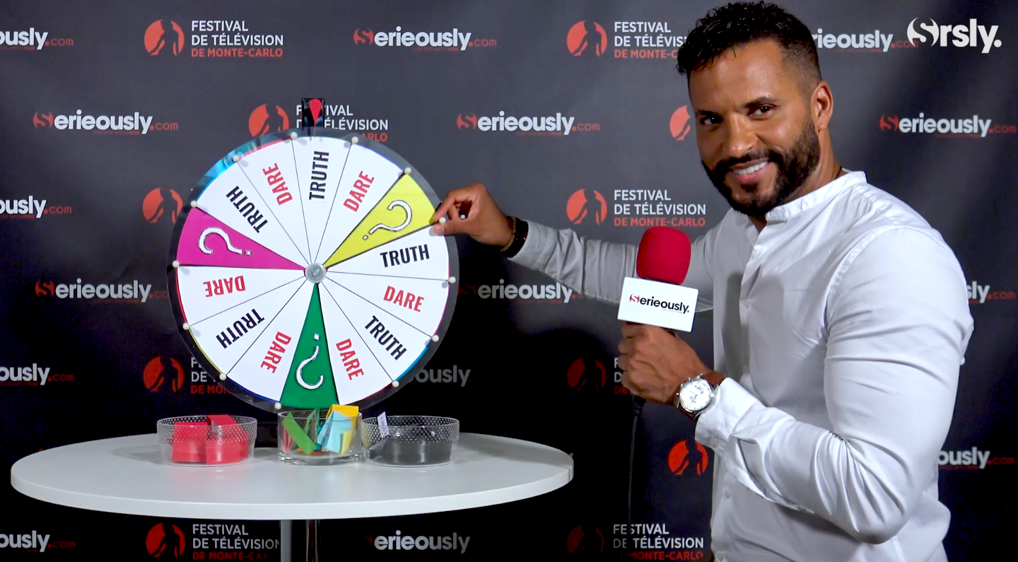 On a joué à Action ou Vérité avec Ricky Whittle (The 100, American Gods) (vidéo)