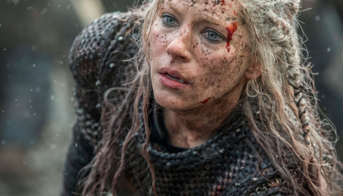 Vikings : découvrez le dernier souhait de Lagertha avant sa mort dans une scène coupée inédite