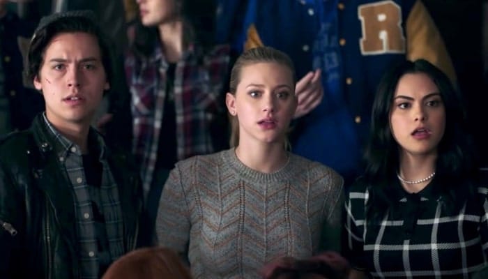 Riverdale : la théorie de fans qui explique pourquoi la série part en vrille