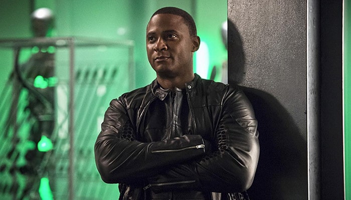 Arrow : le dernier épisode vient-il d&rsquo;annoncer l&rsquo;un des plus grands super-héros de DC ?