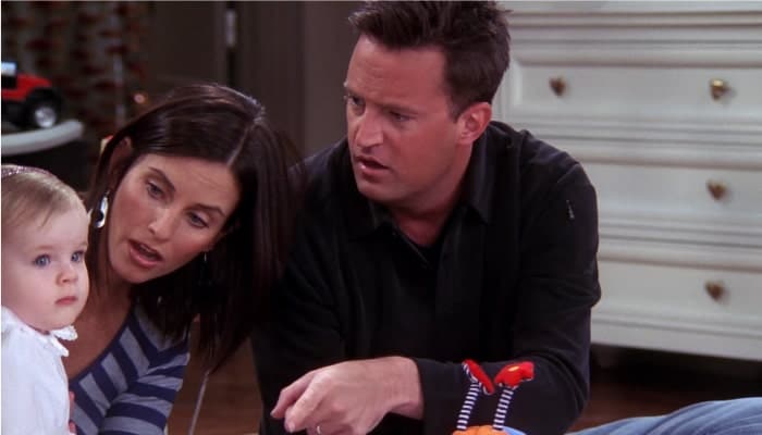 Friends : la réponse hilarante d’Emma à la blague de Chandler sur 2020