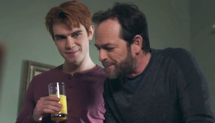 Riverdale : KJ Apa se confie sur sa vie sans Luke Perry, et c&rsquo;est très émouvant