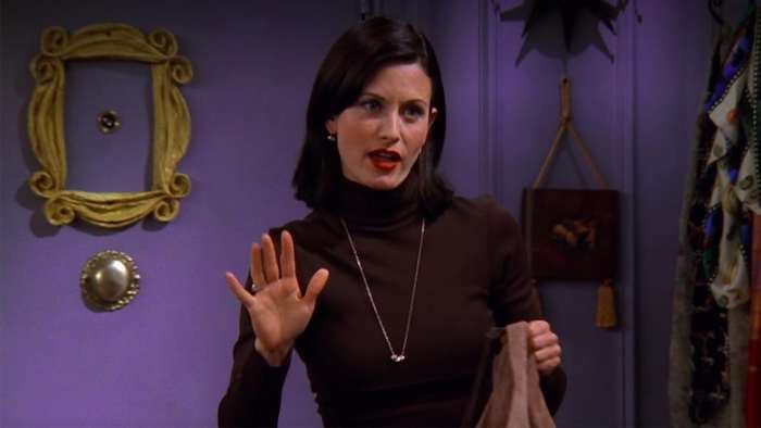 Courteney Cox profite du confinement pour se refaire Friends depuis le début