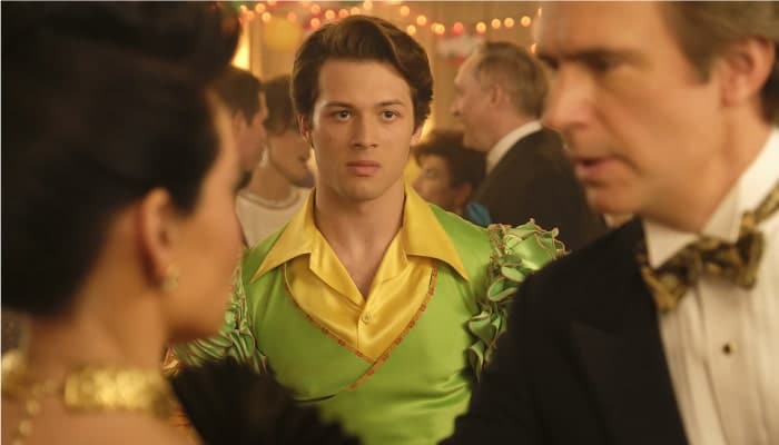 Why Women Kill : 5 choses à savoir sur Leo Howard (Tommy)