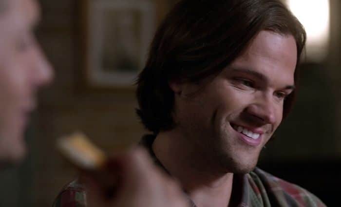 Supernatural : Jared Padalecki partage un bêtisier de la série pour aider les fans à patienter