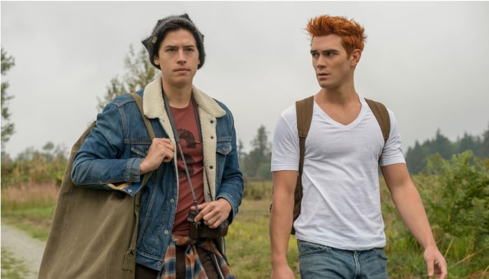 Riverdale : Cole Sprouse et KJ Apa et leur drôle de road trip avant la saison 3