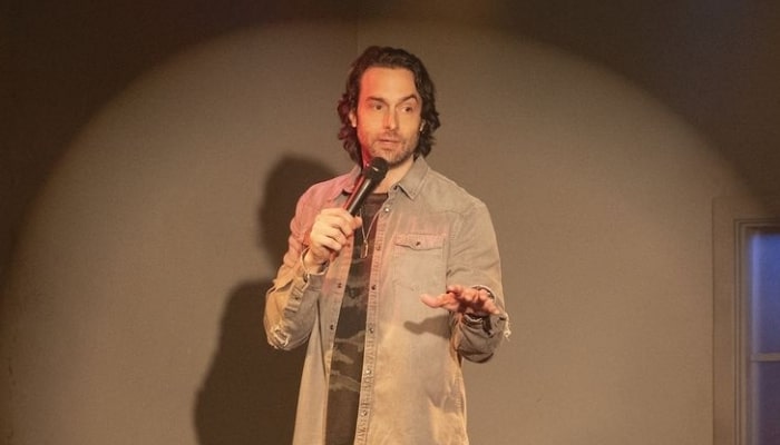 YOU : Chris D&rsquo;Elia est accusé de harcèlement sexuel sur mineures