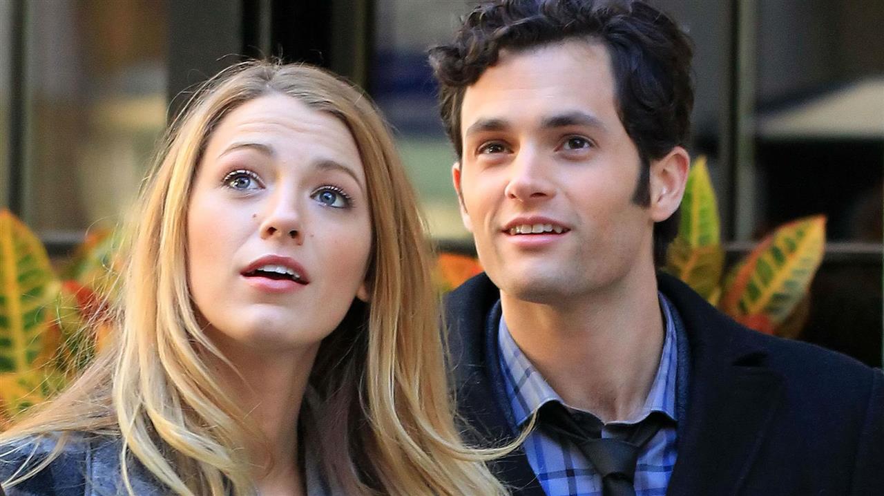 Gossip Girl : pourquoi Blake Lively et Penn Badgley ont caché leur relation au casting pendant des mois