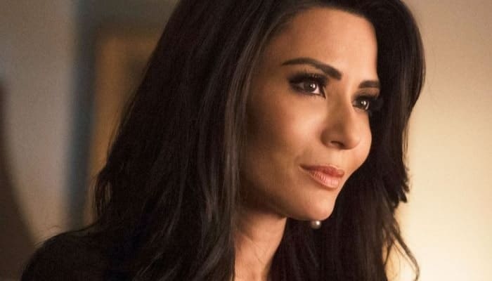 Marisol Nichols (Riverdale) développe une série sur sa vraie vie d’agent secret