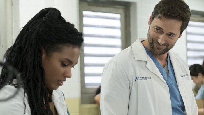 New Amsterdam saison 2 : que s’est-il passé dans l’épisode 9 sur TF1 avant la pause ?