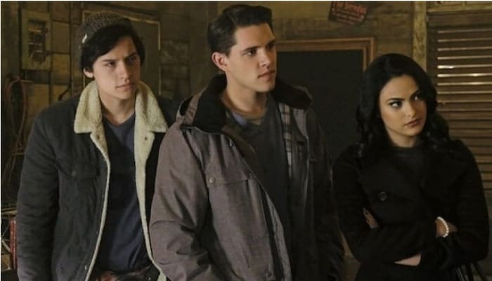 Riverdale : jolie nouvelle, Casey Cott (Kevin) s&rsquo;est fiancé !