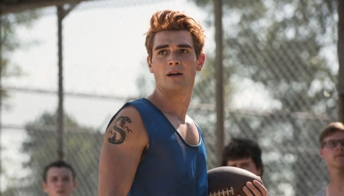 Riverdale, interview de K.J. Apa : « Archie ne va pas avoir une saison facile » (EXCLU)