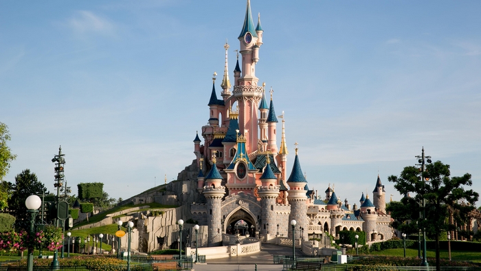 Disneyland Paris : mauvaise nouvelle, le parc n&rsquo;ouvrira pas de sitôt !