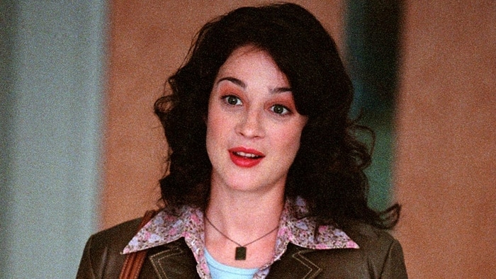 Les Frères Scott : Moira Kelly (Karen) était enceinte durant le tournage de la saison 1