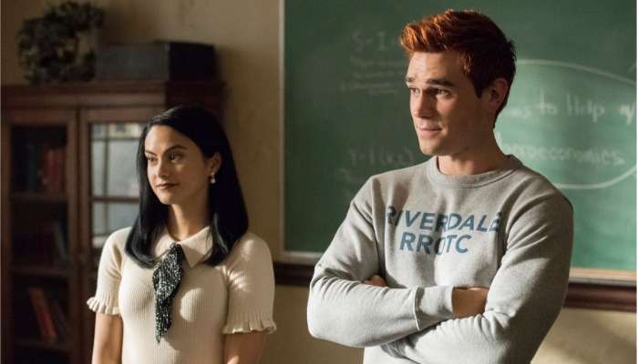 Riverdale saison 5 : les fans s&rsquo;enflamment après la scène entre Veronica et Archie dans l&rsquo;épisode 8