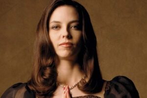 Buffy contre les vampires : et si Drusilla était une Tueuse avant de devenir vampire ? #Théorie