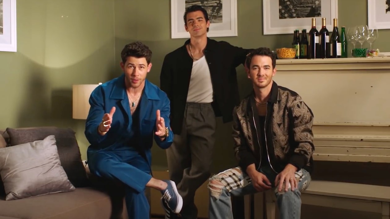 Les Jonas Brothers vont se faire insulter dans une émission complètement déjantée sur Netflix