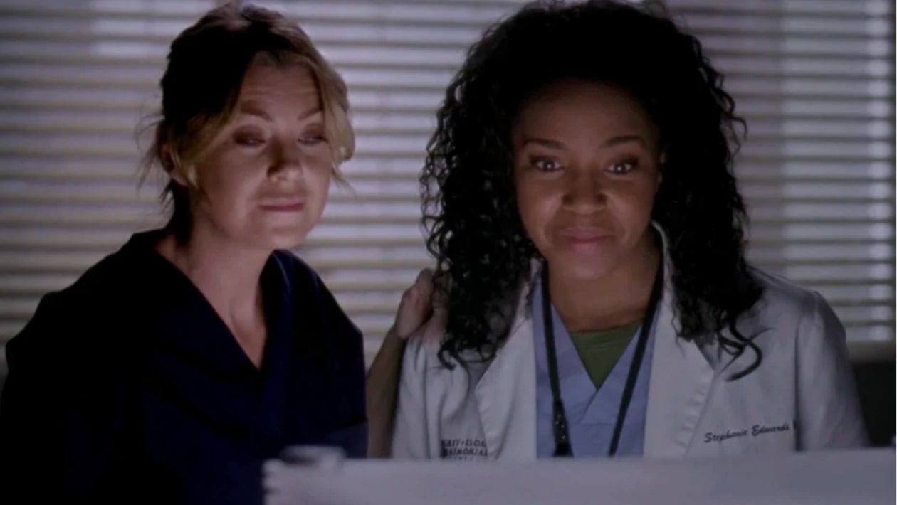 Grey’s Anatomy : Jerrika Hinton (Stephanie) a-t-elle été virée de la série à cause d’Ellen Pompeo ?