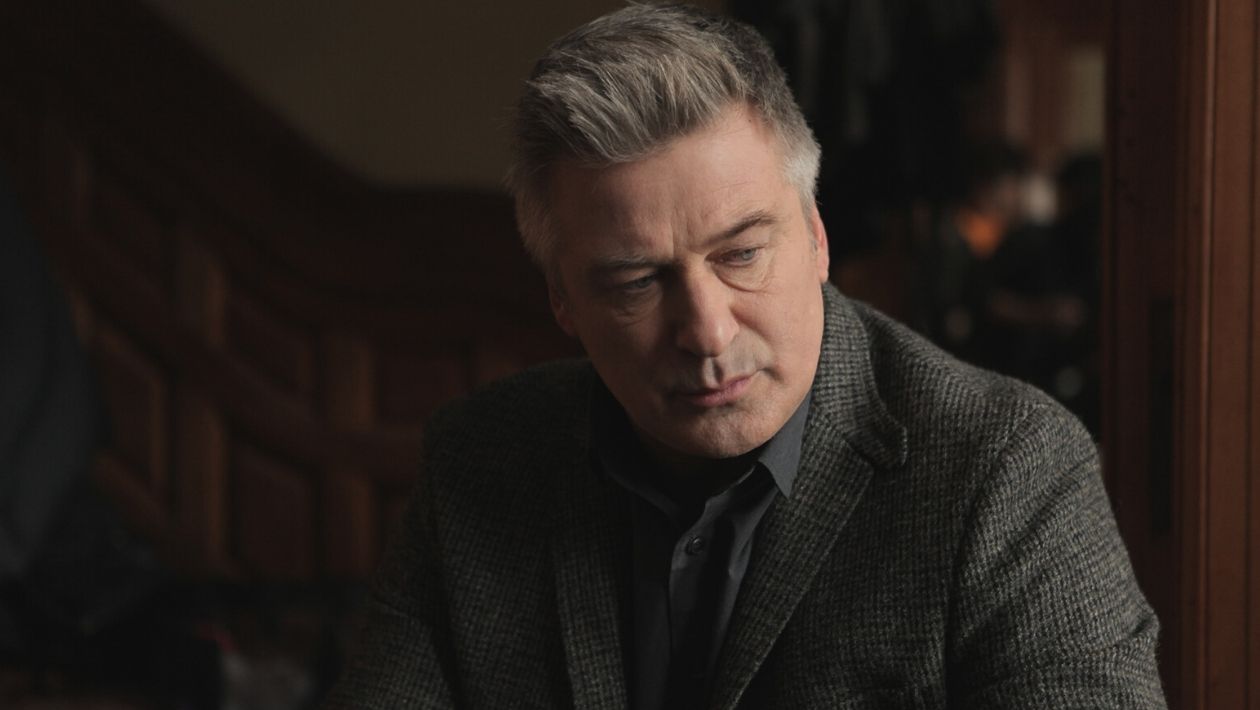 Affaire Alec Baldwin : l’assistant réalisateur renvoyé d’un précédent tournage pour un accident impliquant une arme à feu