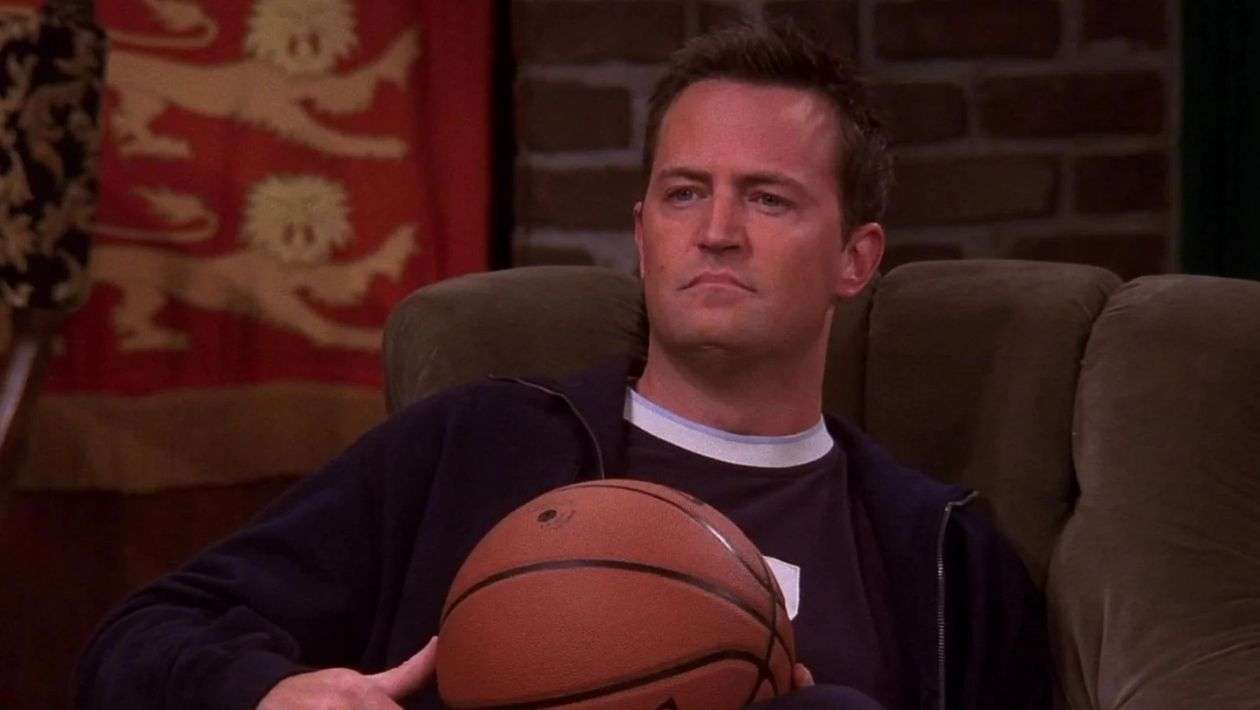 Friends : Matthew Perry se confie sur ses problèmes d&rsquo;addiction dans son livre autobiographique