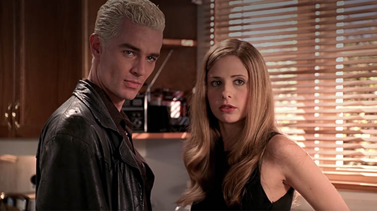 Buffy contre les vampires : la raison pour laquelle Sarah Michelle Gellar porte une perruque dans un épisode de la saison 6