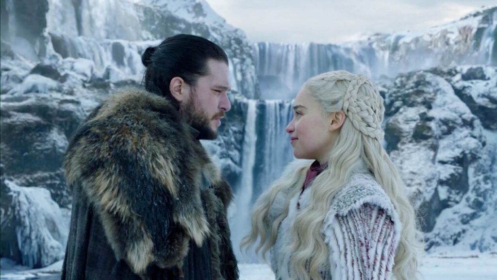 Jon Snow et Daenerys de la série Game of Thrones