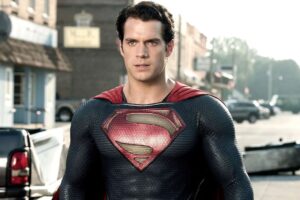 Henry Cavill reprend officiellement son rôle de Superman au cinéma